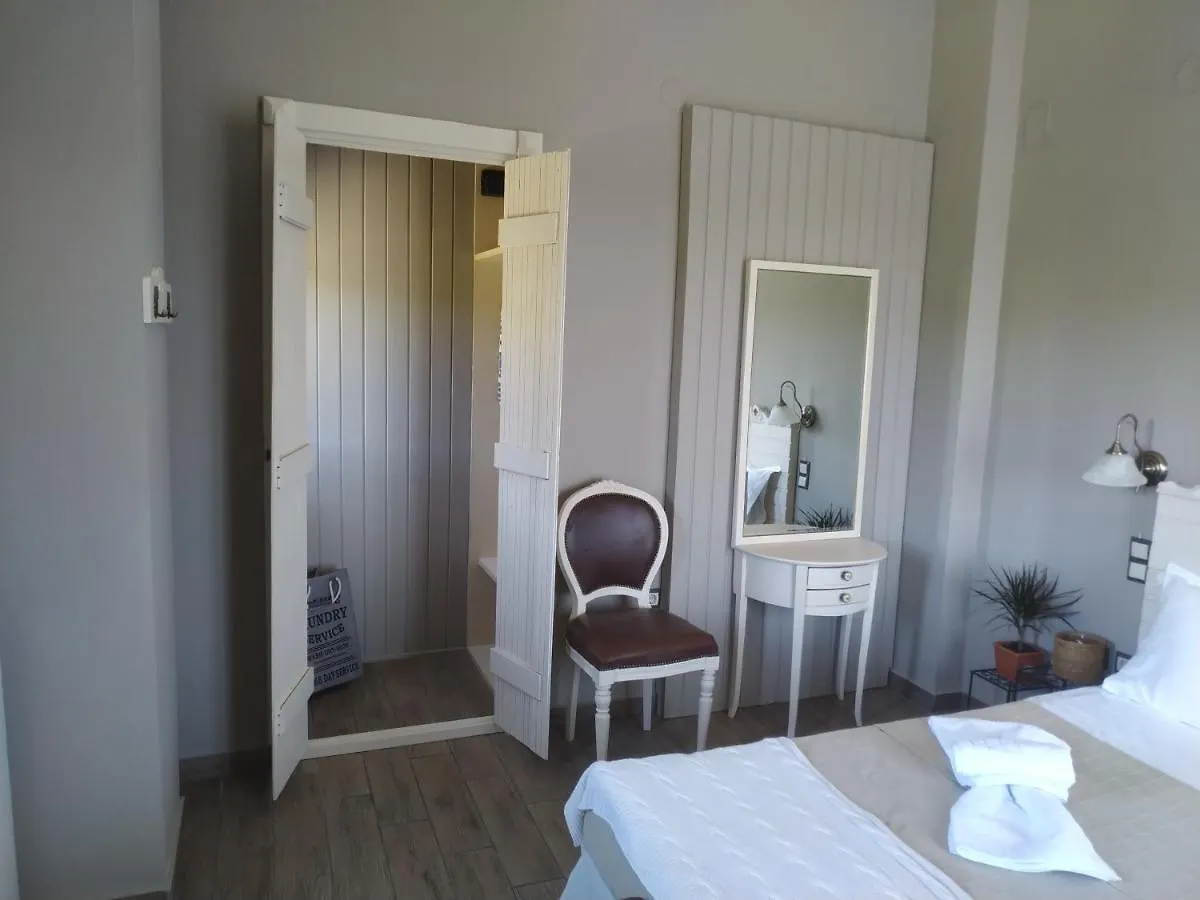 Geomelia Guest Studio 1 & Geomelia Guest Studio 2 Polygyros Holiday home