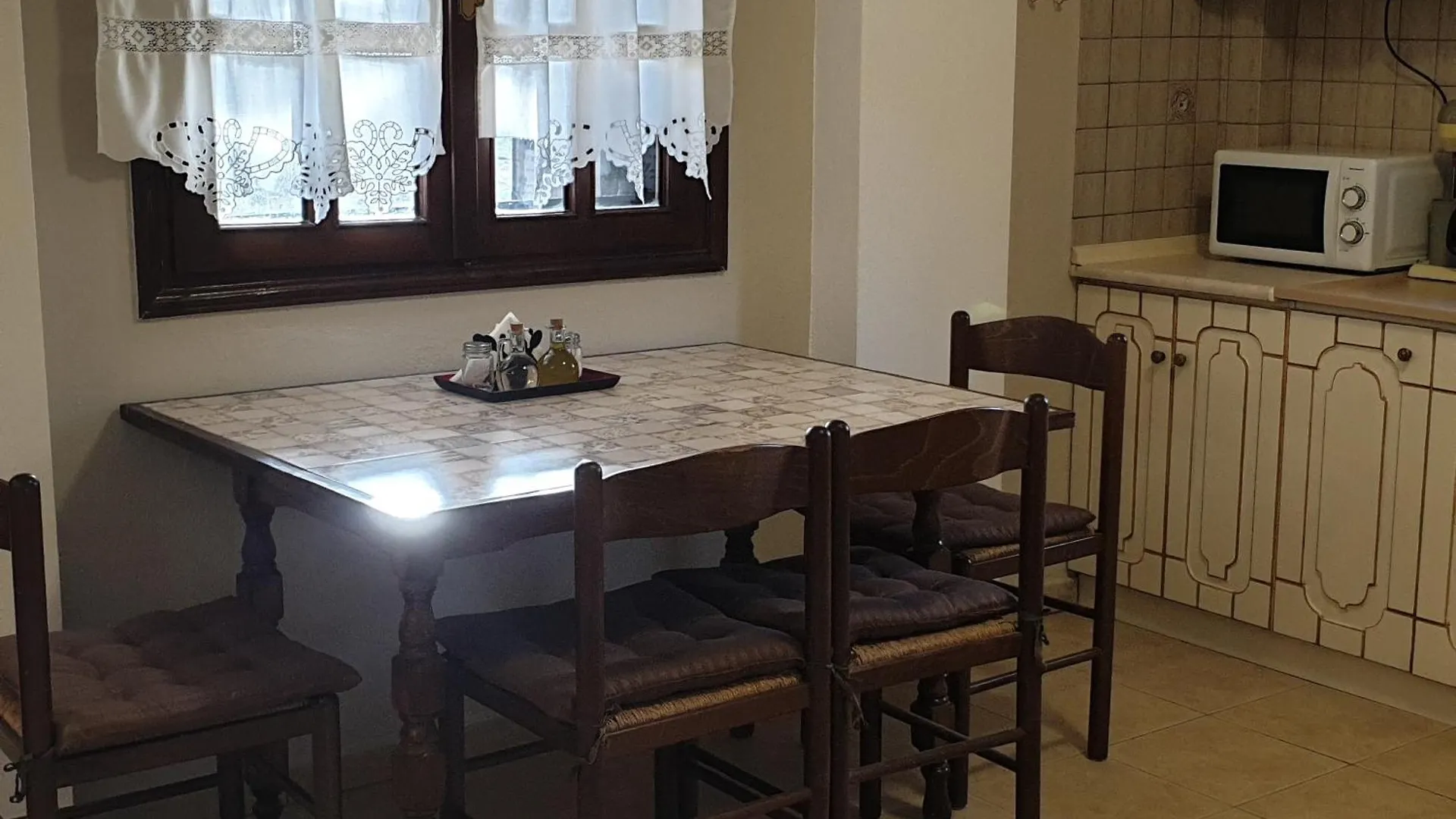 Geomelia Guest Studio 1 & Geomelia Guest Studio 2 Polygyros Holiday home